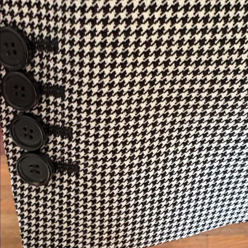 Alexander McQueen. Stunning Houndstooth Blazer. Impeccable like new condition. - Picture 6 of 16